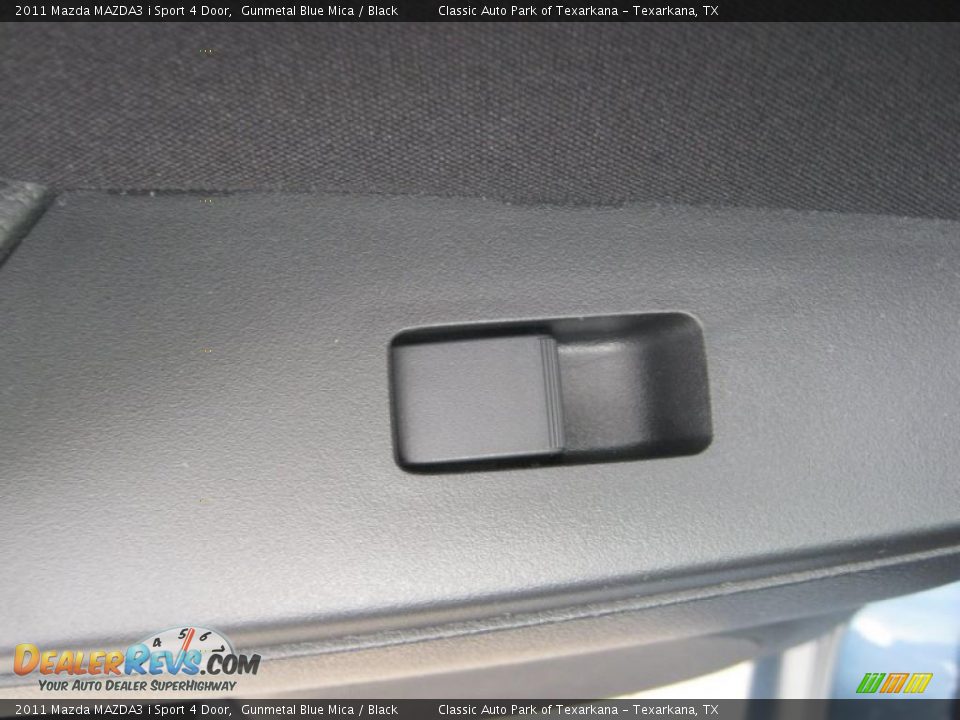 2011 Mazda MAZDA3 i Sport 4 Door Gunmetal Blue Mica / Black Photo #18