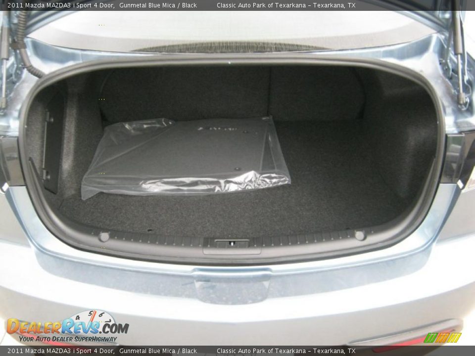 2011 Mazda MAZDA3 i Sport 4 Door Trunk Photo #19