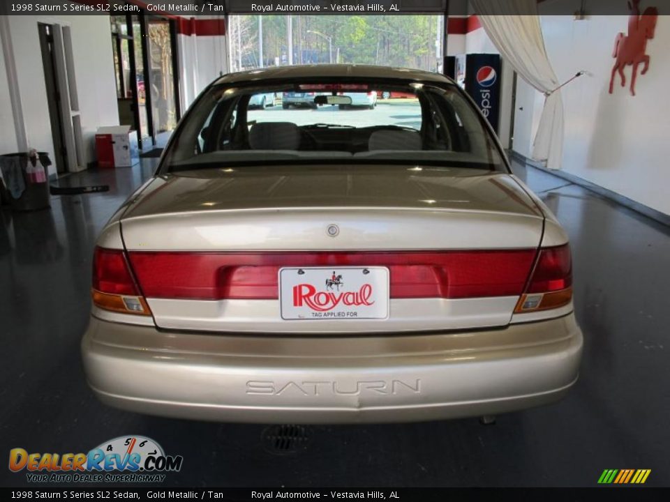 1998 Saturn S Series SL2 Sedan Gold Metallic / Tan Photo #3