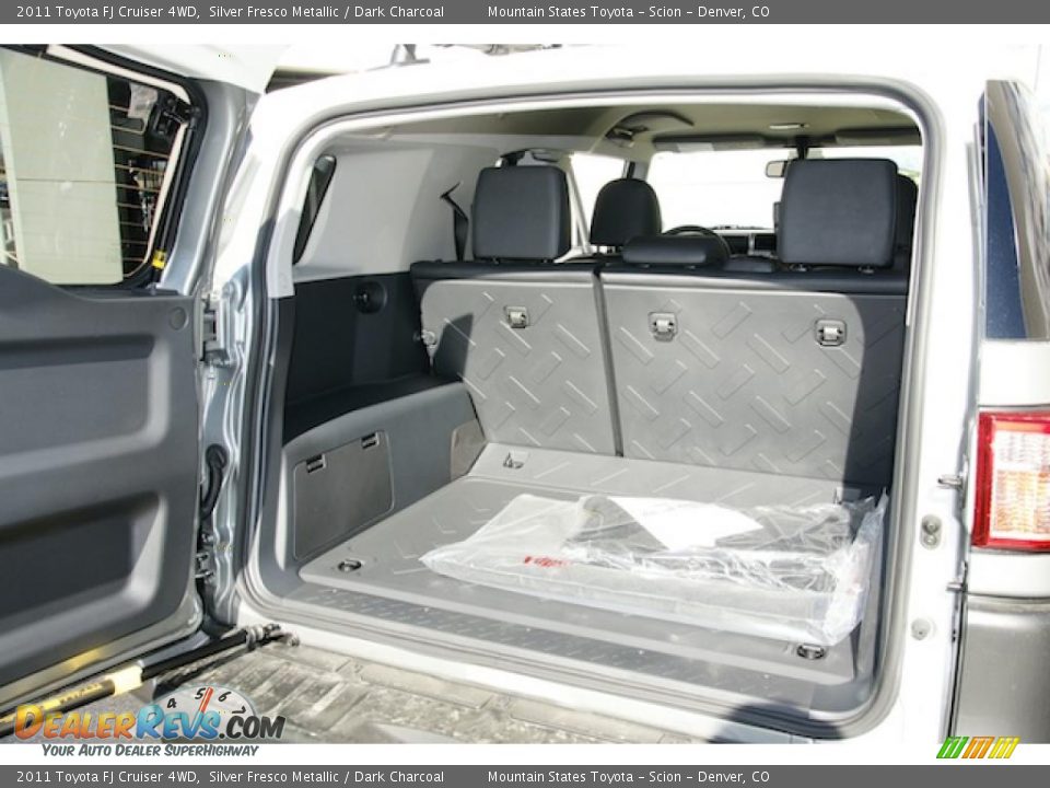 2011 Toyota FJ Cruiser 4WD Trunk Photo #10