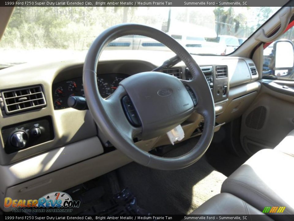 1999 Ford F250 Super Duty Lariat Extended Cab Bright Amber Metallic / Medium Prairie Tan Photo #3