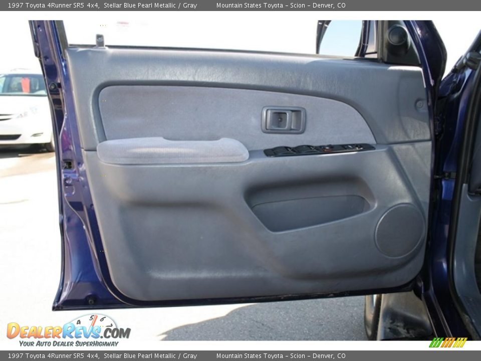 1997 Toyota 4Runner SR5 4x4 Stellar Blue Pearl Metallic / Gray Photo #13