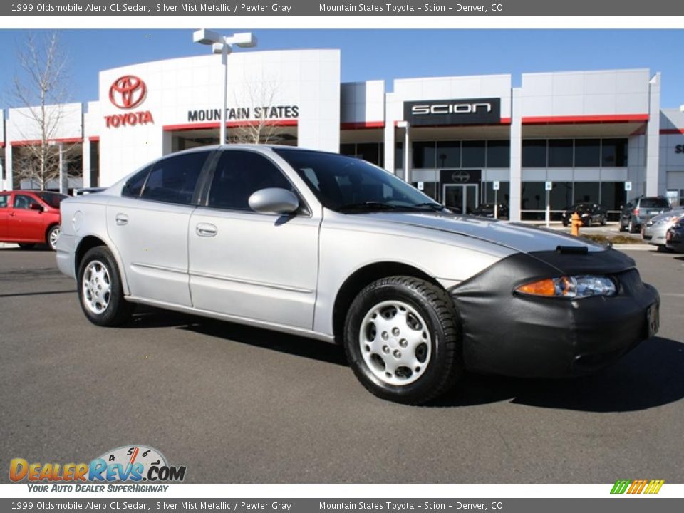 1999 Oldsmobile Alero GL Sedan Silver Mist Metallic / Pewter Gray Photo #1
