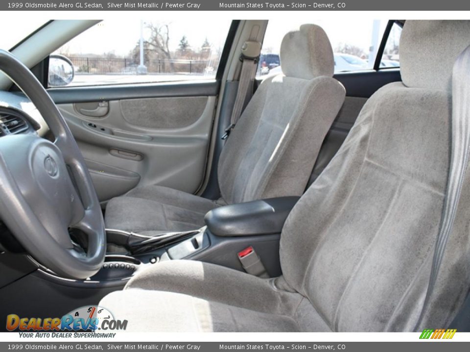 1999 Oldsmobile Alero GL Sedan Silver Mist Metallic / Pewter Gray Photo #8