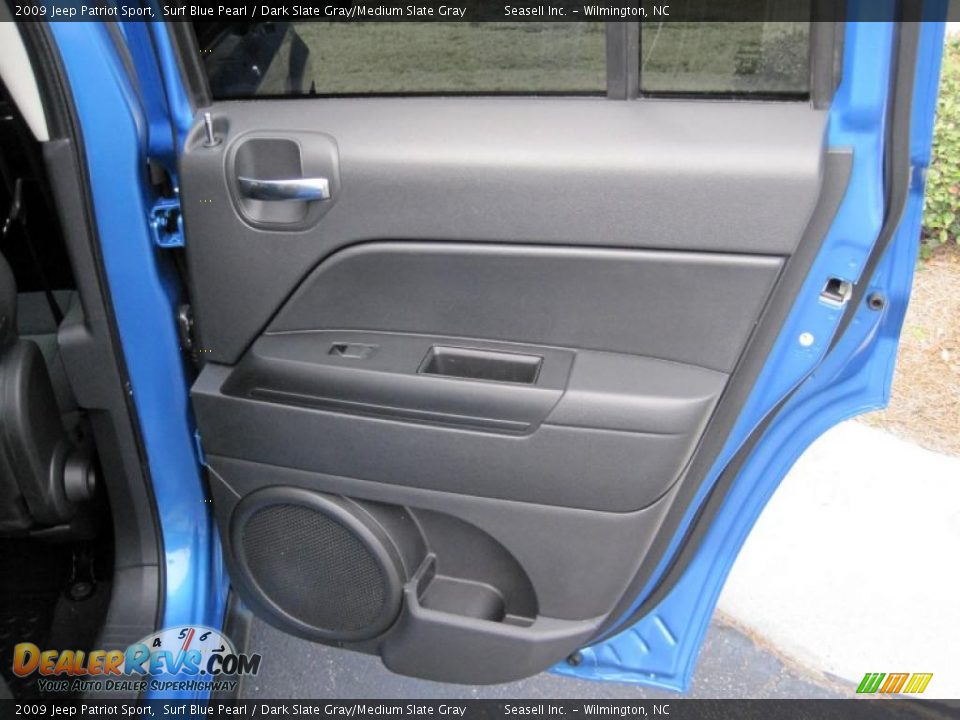 Door Panel of 2009 Jeep Patriot Sport Photo #24