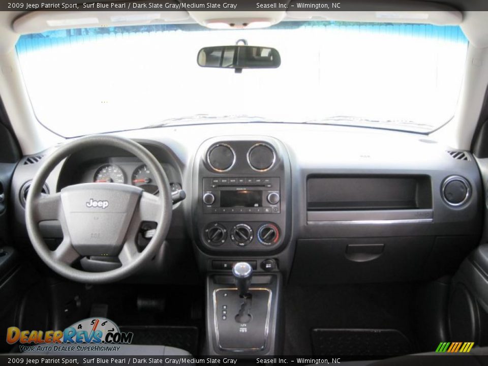 Dashboard of 2009 Jeep Patriot Sport Photo #29