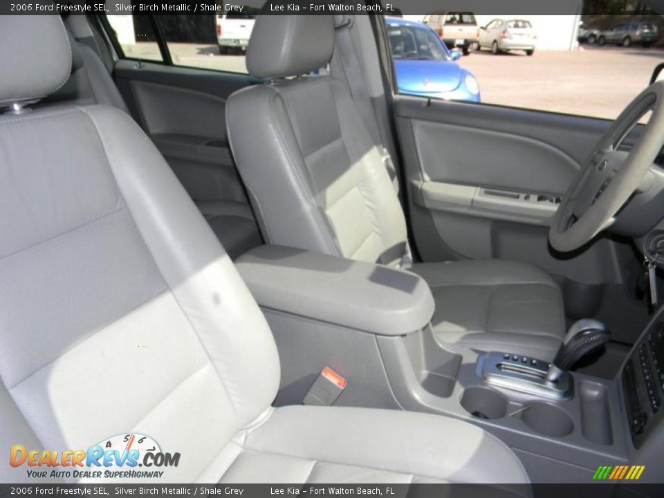 Shale Grey Interior - 2006 Ford Freestyle SEL Photo #25