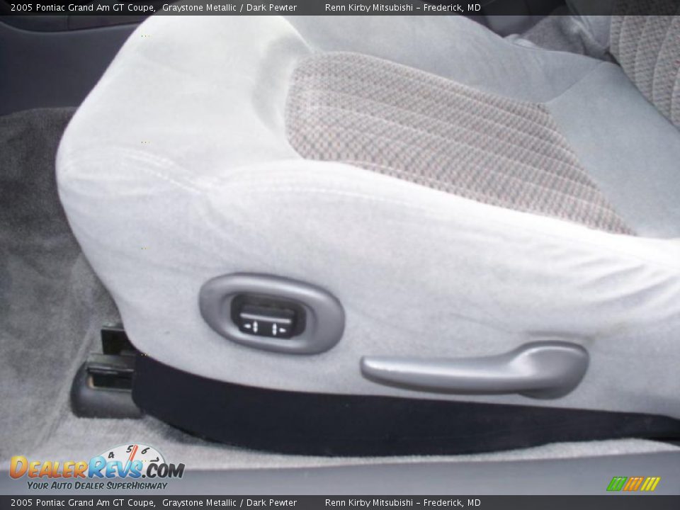 2005 Pontiac Grand Am GT Coupe Graystone Metallic / Dark Pewter Photo #32