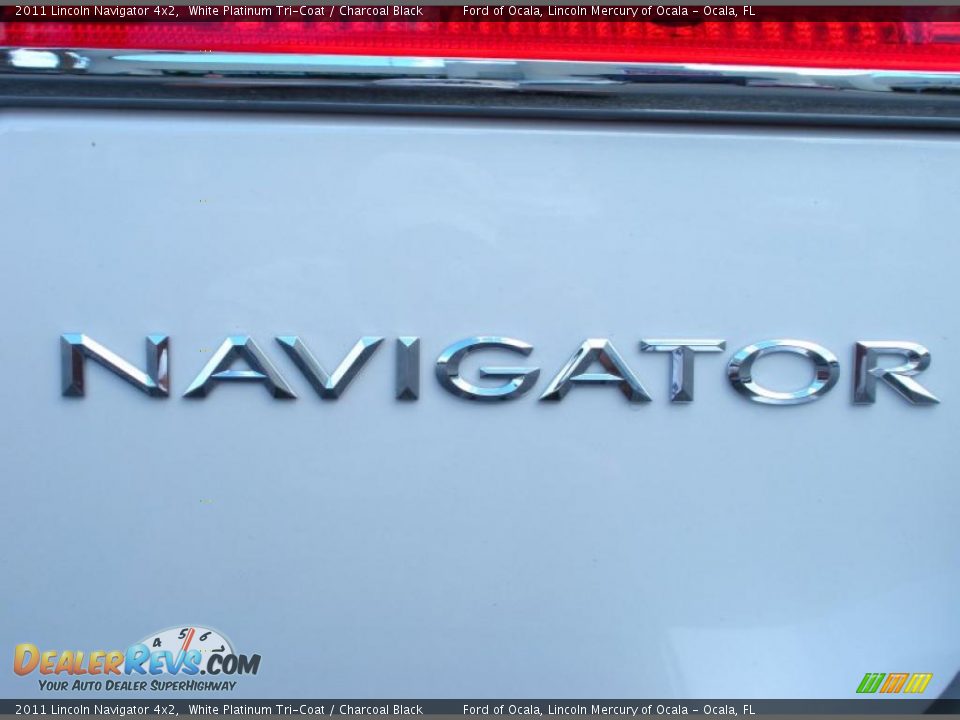 2011 Lincoln Navigator 4x2 Logo Photo #4