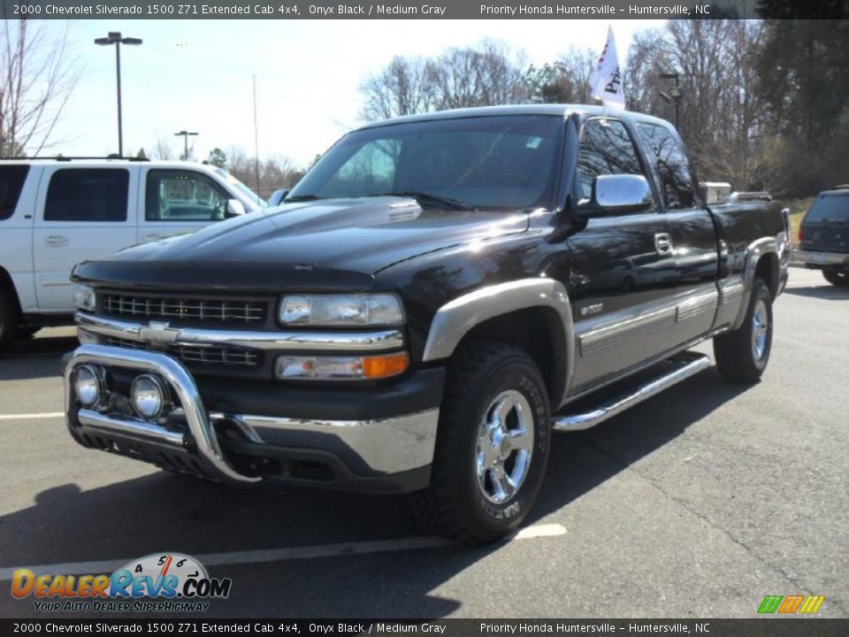 2000 Chevrolet Silverado 1500 Z71 Extended Cab 4x4 Onyx Black / Medium Gray Photo #1