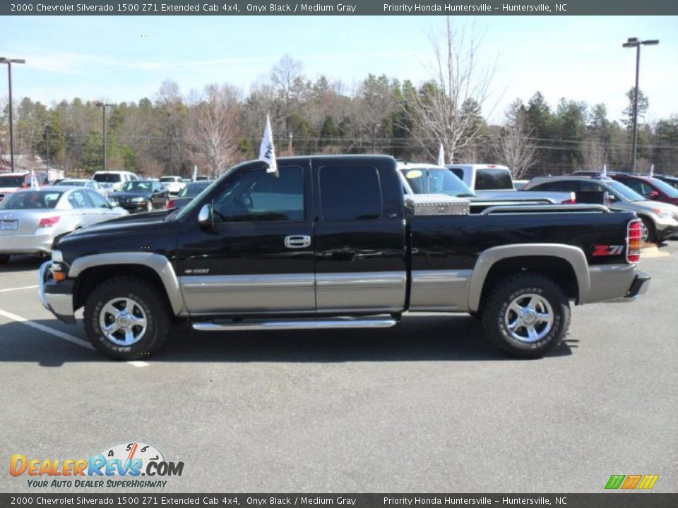 2000 Chevrolet Silverado 1500 Z71 Extended Cab 4x4 Onyx Black / Medium Gray Photo #2