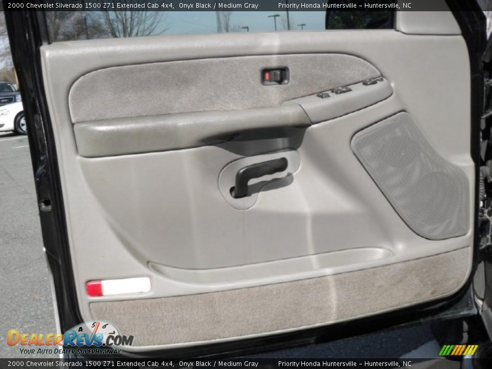 2000 Chevrolet Silverado 1500 Z71 Extended Cab 4x4 Onyx Black / Medium Gray Photo #7