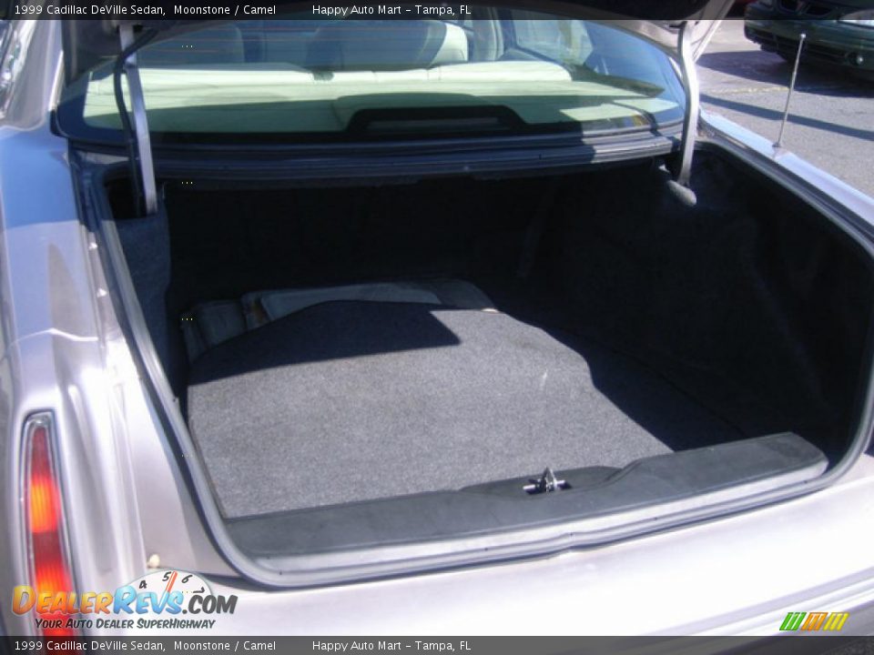 1999 Cadillac DeVille Sedan Moonstone / Camel Photo #14