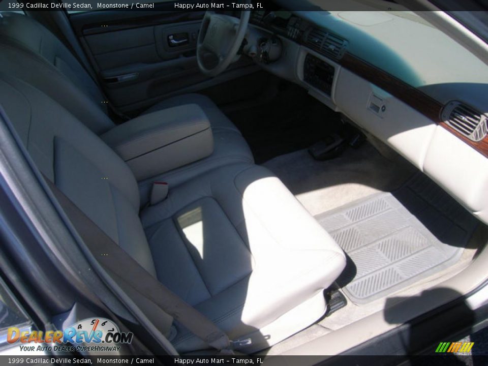 1999 Cadillac DeVille Sedan Moonstone / Camel Photo #18