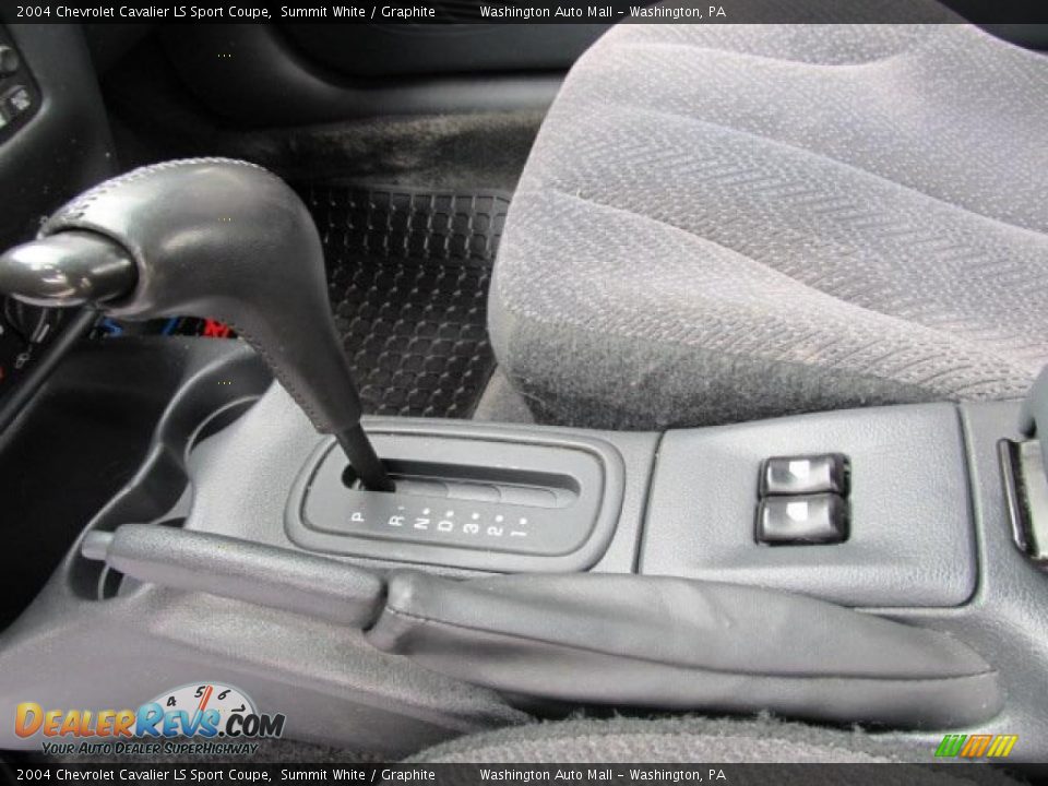 2004 Chevrolet Cavalier LS Sport Coupe Summit White / Graphite Photo #15