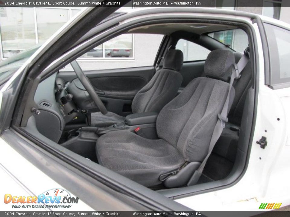 Graphite Interior - 2004 Chevrolet Cavalier LS Sport Coupe Photo #17