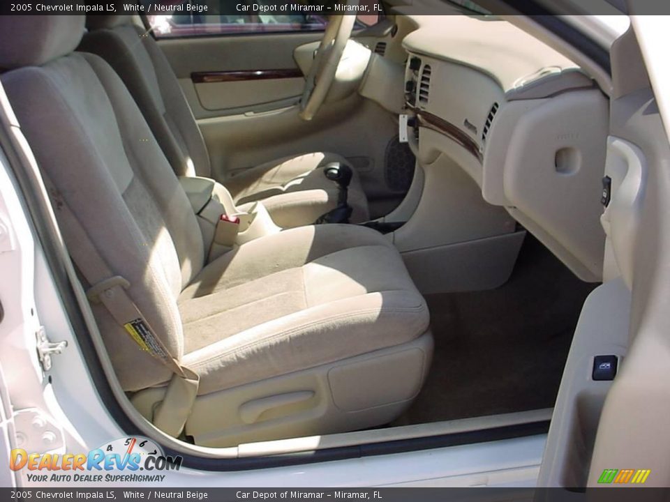 2005 Chevrolet Impala LS White / Neutral Beige Photo #10