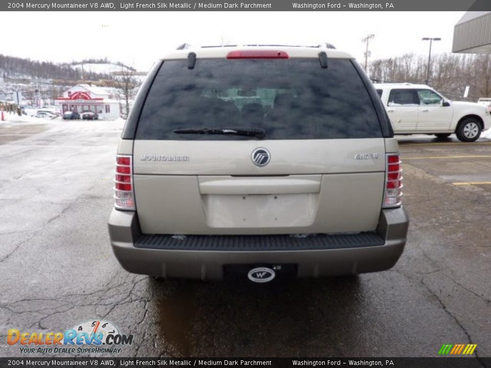 2004 Mercury Mountaineer V8 AWD Light French Silk Metallic / Medium Dark Parchment Photo #3