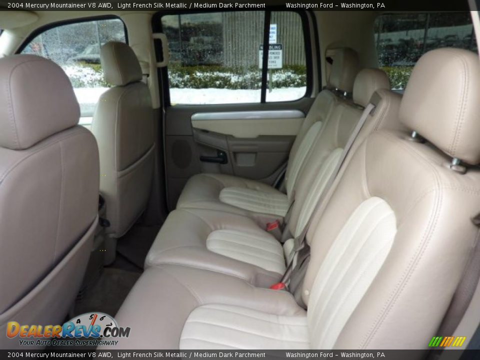 Medium Dark Parchment Interior - 2004 Mercury Mountaineer V8 AWD Photo #14