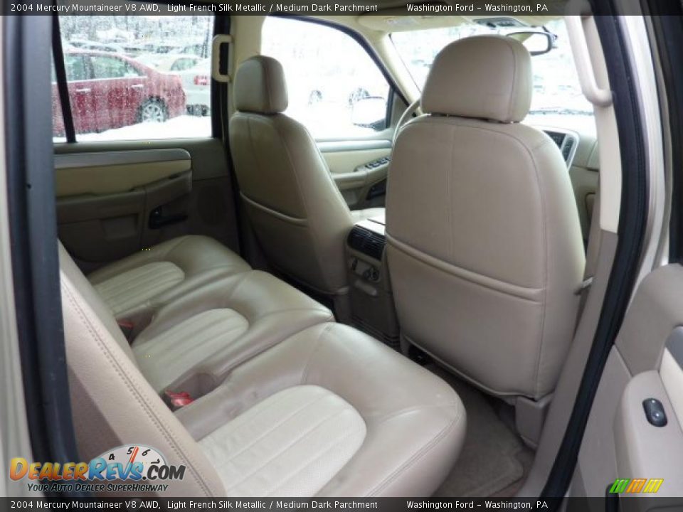 Medium Dark Parchment Interior - 2004 Mercury Mountaineer V8 AWD Photo #16