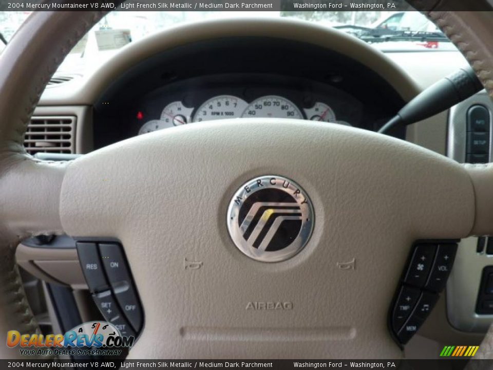 2004 Mercury Mountaineer V8 AWD Steering Wheel Photo #19