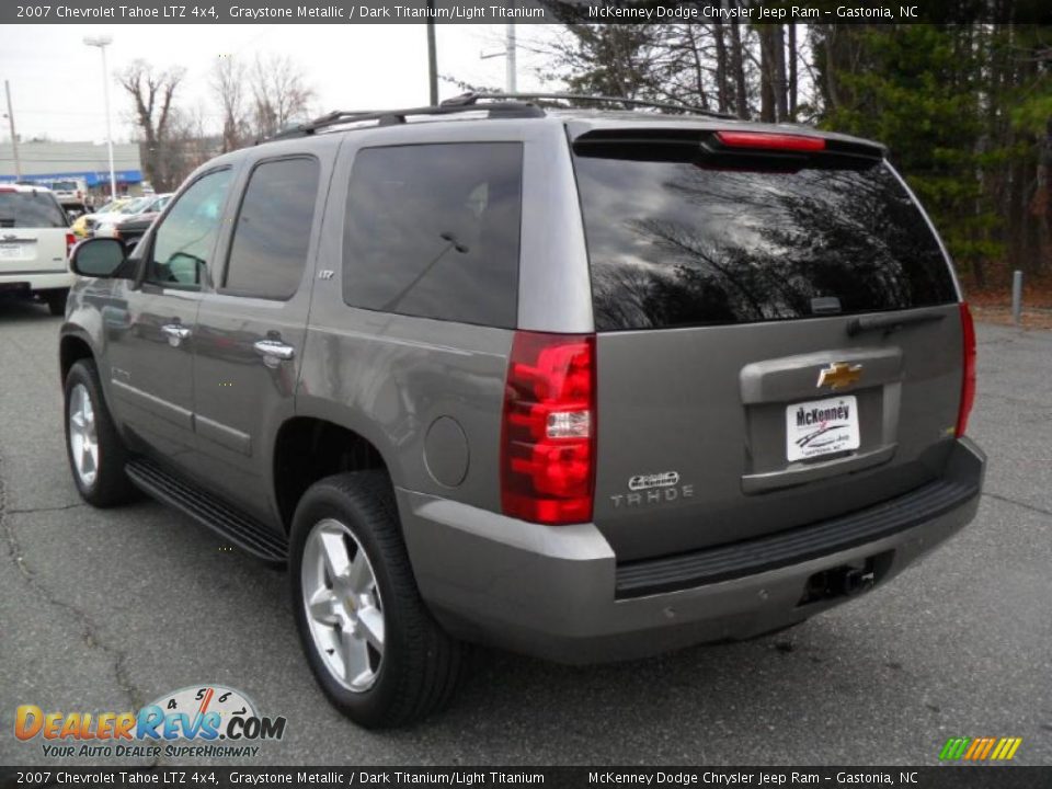 2007 Chevrolet Tahoe LTZ 4x4 Graystone Metallic / Dark Titanium/Light Titanium Photo #2