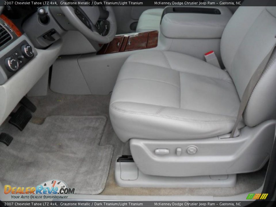 2007 Chevrolet Tahoe LTZ 4x4 Graystone Metallic / Dark Titanium/Light Titanium Photo #7
