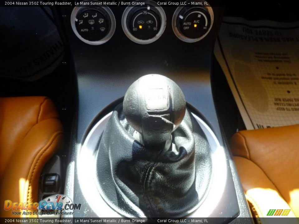 2004 Nissan 350Z Touring Roadster Shifter Photo #11