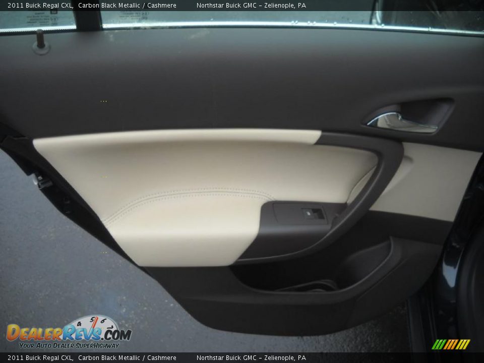 Door Panel of 2011 Buick Regal CXL Photo #14