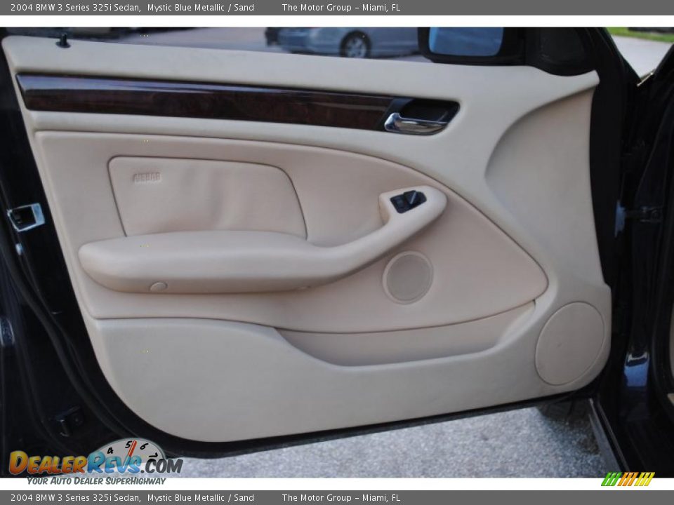2004 BMW 3 Series 325i Sedan Mystic Blue Metallic / Sand Photo #29