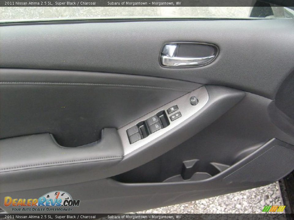 2011 Nissan Altima 2.5 SL Super Black / Charcoal Photo #13