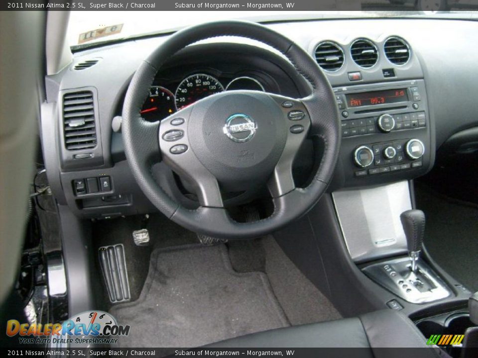 2011 Nissan Altima 2.5 SL Super Black / Charcoal Photo #14