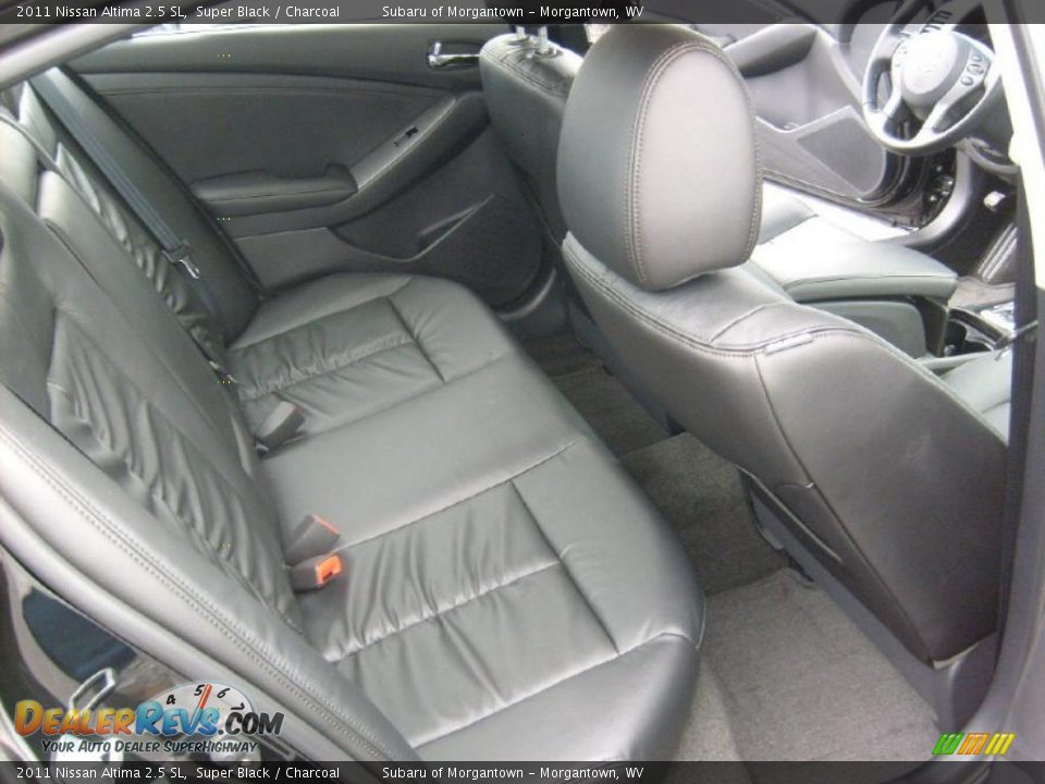 2011 Nissan Altima 2.5 SL Super Black / Charcoal Photo #16