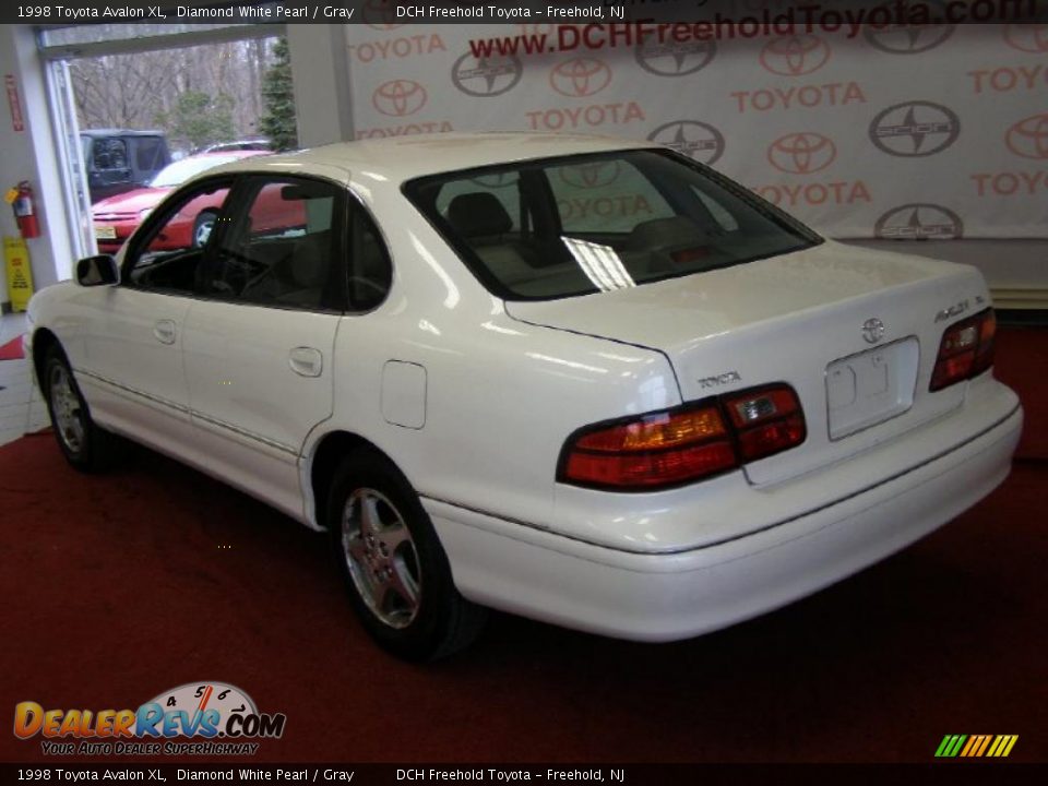 1998 Toyota Avalon XL Diamond White Pearl / Gray Photo #5