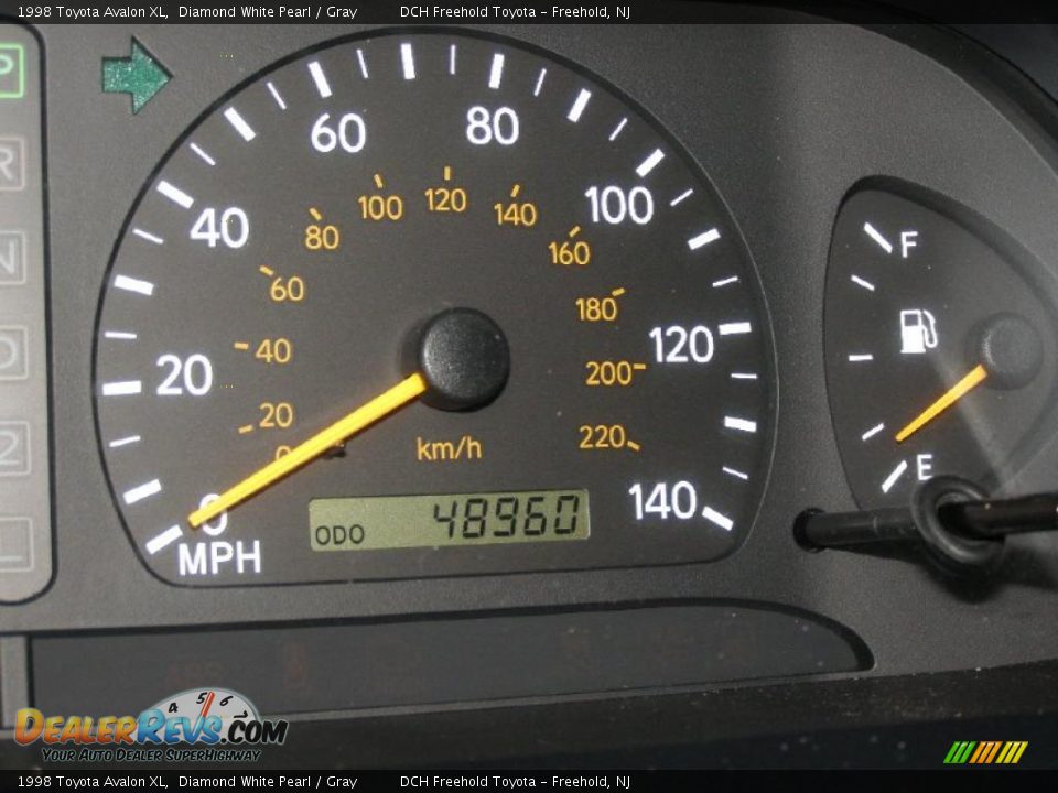 1998 Toyota Avalon XL Diamond White Pearl / Gray Photo #18
