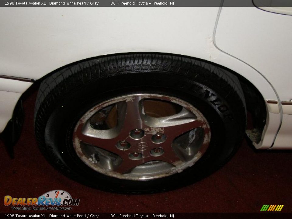 1998 Toyota Avalon XL Diamond White Pearl / Gray Photo #20