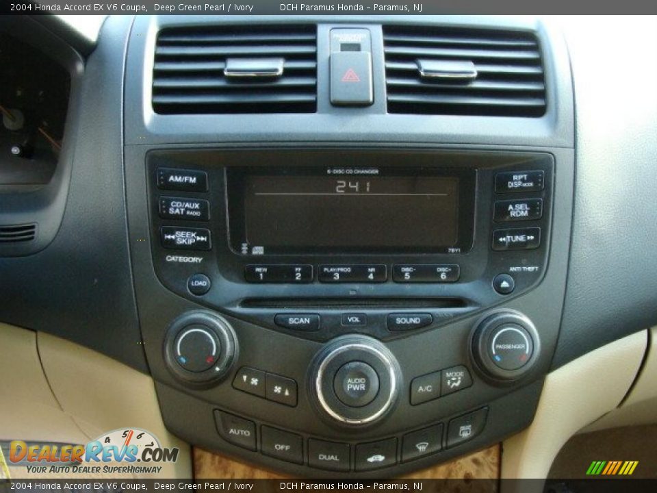 Controls of 2004 Honda Accord EX V6 Coupe Photo #16