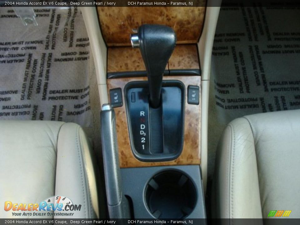 2004 Honda Accord EX V6 Coupe Shifter Photo #17