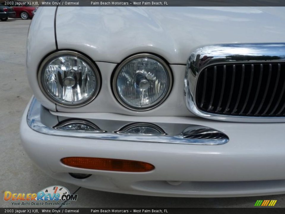 2003 Jaguar XJ XJ8 White Onyx / Oatmeal Photo #11