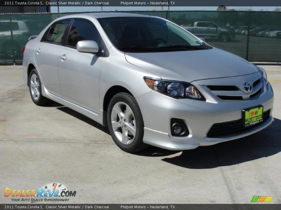 Front 3/4 View of 2011 Toyota Corolla S Photo #1