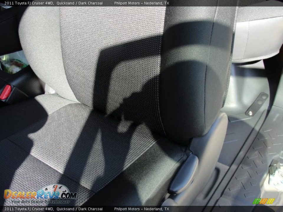 2011 Toyota FJ Cruiser 4WD Quicksand Dark Charcoal Photo 29 
