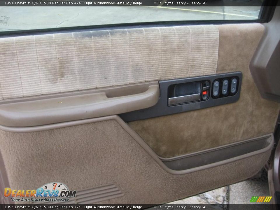 Door Panel of 1994 Chevrolet C/K K1500 Regular Cab 4x4 Photo #12