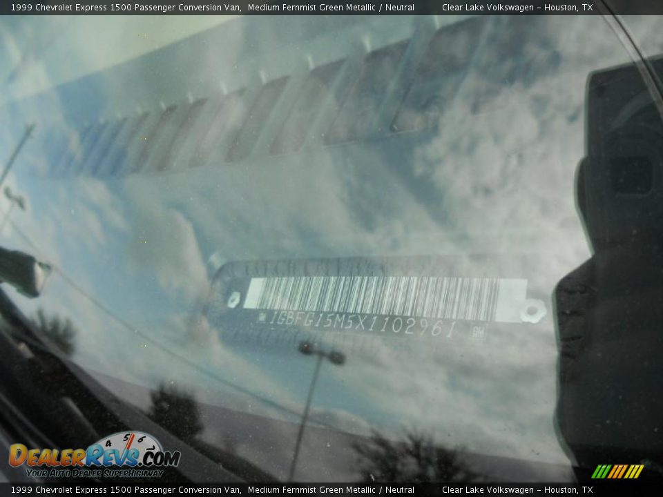 1999 Chevrolet Express 1500 Passenger Conversion Van Medium Fernmist Green Metallic / Neutral Photo #27