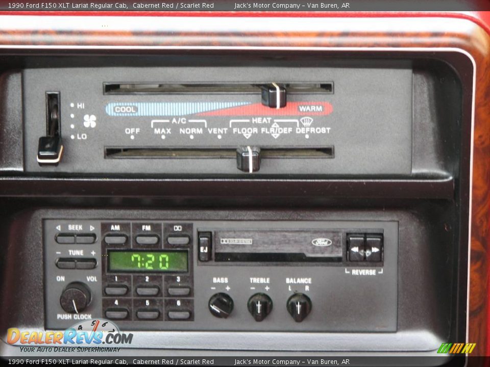 Controls of 1990 Ford F150 XLT Lariat Regular Cab Photo #11