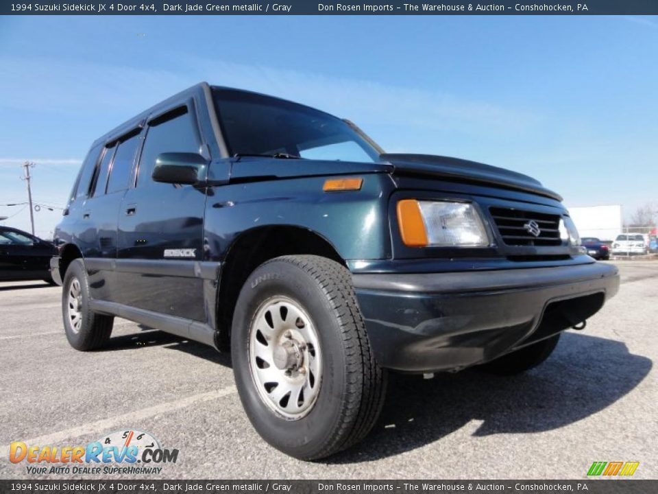 Front 3/4 View of 1994 Suzuki Sidekick JX 4 Door 4x4 Photo #5