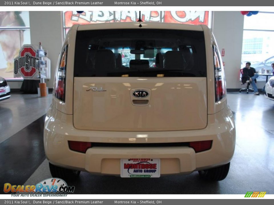 2011 Kia Soul ! Dune Beige / Sand/Black Premium Leather Photo #5