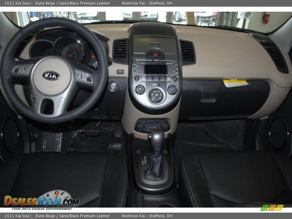 2011 Kia Soul ! Dune Beige / Sand/Black Premium Leather Photo #11