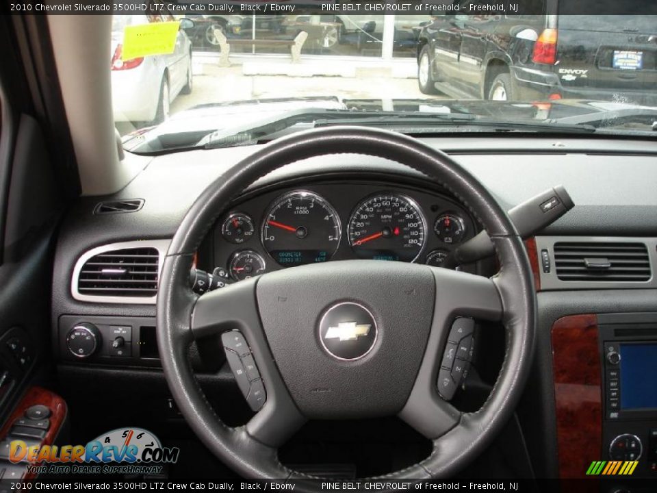 2010 Chevrolet Silverado 3500HD LTZ Crew Cab Dually Steering Wheel Photo #13