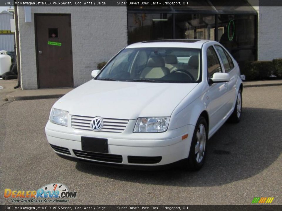 2001 Volkswagen Jetta GLX VR6 Sedan Cool White / Beige Photo #9