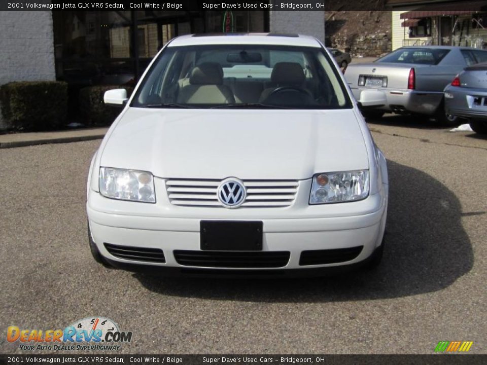2001 Volkswagen Jetta GLX VR6 Sedan Cool White / Beige Photo #10